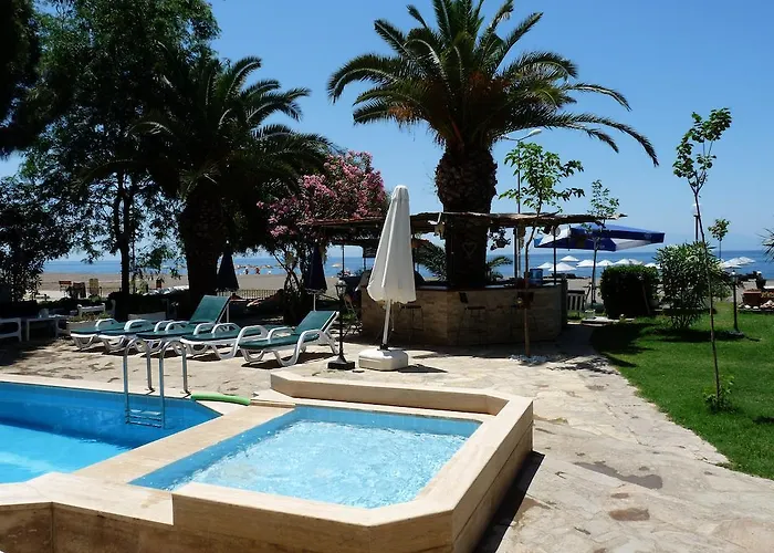 מלון Palmiye 3*